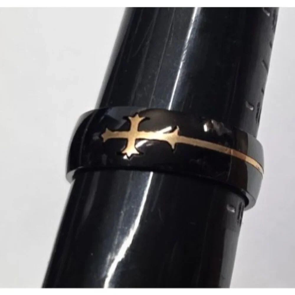 New Black Stainless Steel Ring Gold Tone Cross Inlay Size 14.5 Unisex Band Chris